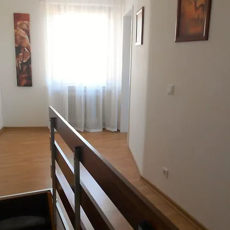Apartman Aagje 002 *